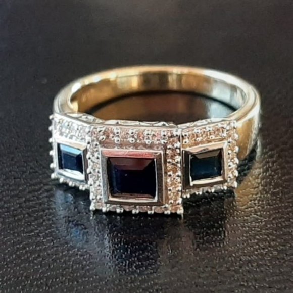 10kt Gold, Sapphire and Diamond Ring - Picture 1 of 7